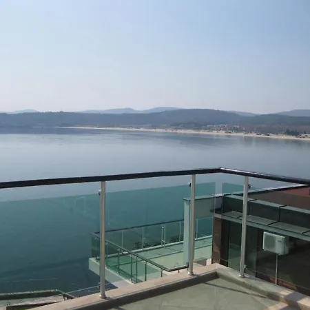 Panorama Bay アパート *