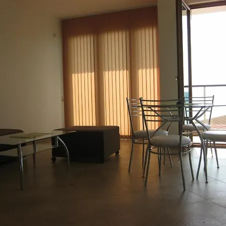 Panorama Bay アパート